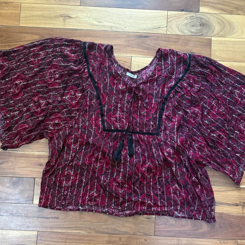 Women’s Burgundy and Black Patterned Blouse